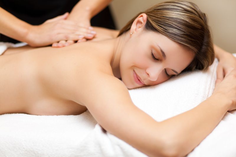 Swedish Massage at hong Davis Wellbeing